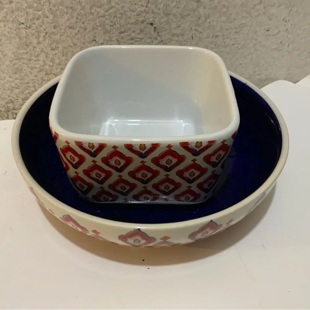 Bundle 2 DASH of THAT Damask cereal bowl & square bowl